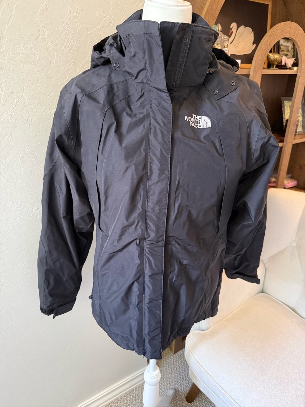 The North Face Gore-Tex Women’s S/P Black Waterproof Hooded Jacket